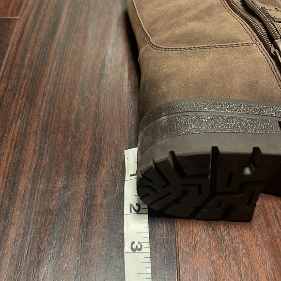 Ankle Boots - Wide width - Picture 4 of 10